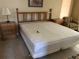 King Size "Sleep Number" bedroom Set