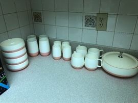 Complete service for 4 Vintage Vacron lunch set. Do your home work