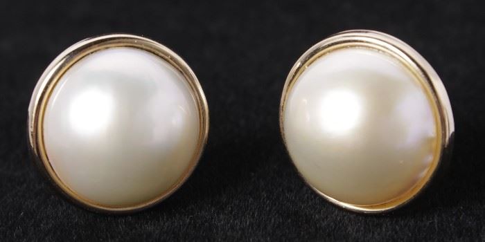 120. 14K Yellow Gold Mabe Pearl Earrings