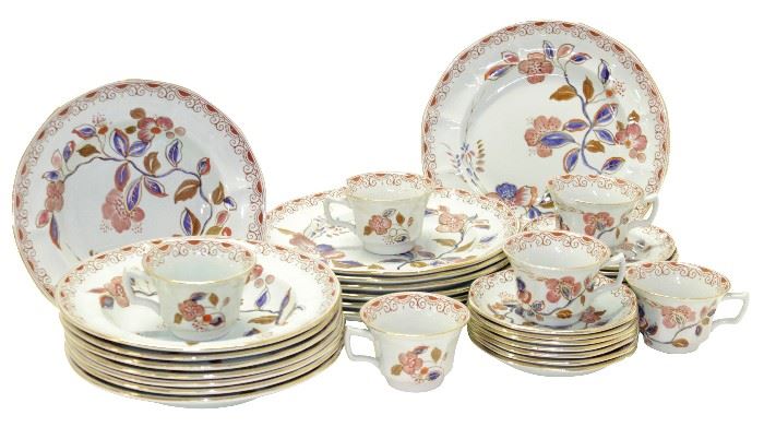 172. Calyx Ware Partial Dinner Service for Eight