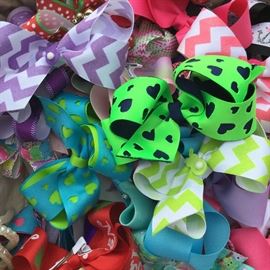 Handmade hair bows by the Founder of Wee Ones