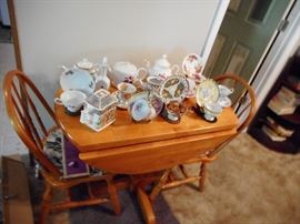 Nice collection of teapots and teacups & saucers