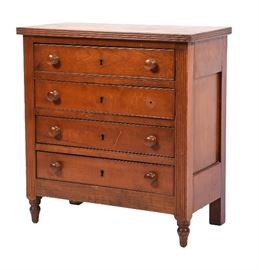 61. Kentucky Miniature Chest