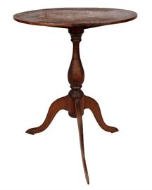 93. Kentucky Cherrywood Candle Stand