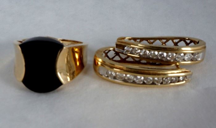 318. Ladies Onyx Ring Diamond Hoop Earrings