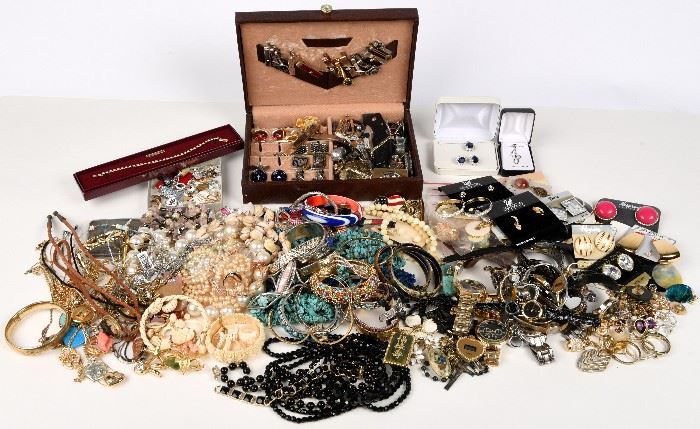 317. Extra Large Lot Of Estate Costume Jewelry