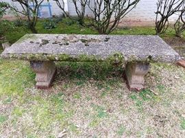 Yummy mossy concrete bench - jes rite!