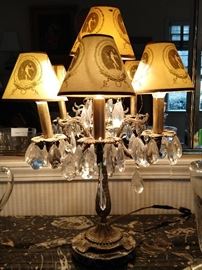 Lovely, vintage Italian marble/brass 5-light table lamp, with crystal hangys.