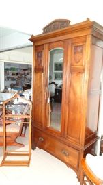VICTORIAN AND MIRRORED DOOR ARMOIRE . CONTEMPORARY VALET