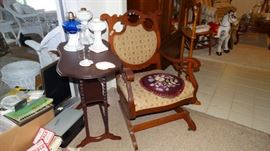 VICTORIAN ERA PLATFORM ROCKER, 1910 SPINDLE LEG TABLE.