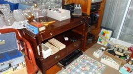 MAHOGANY TWO TIERED SERVER WITH DROP LEAVES.