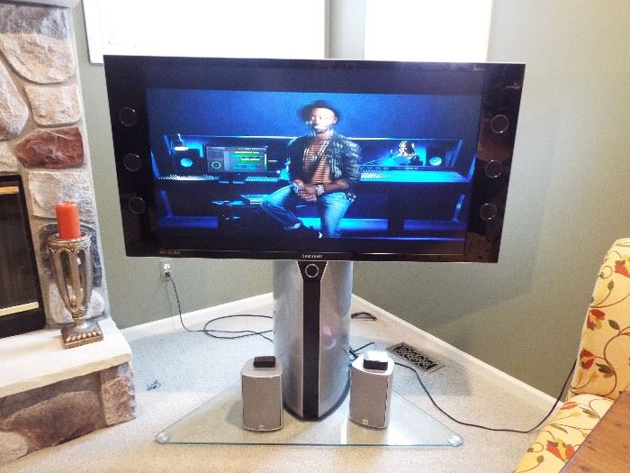 Samsung TV and stereo stand