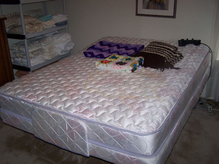 Craftmatic queen size bed