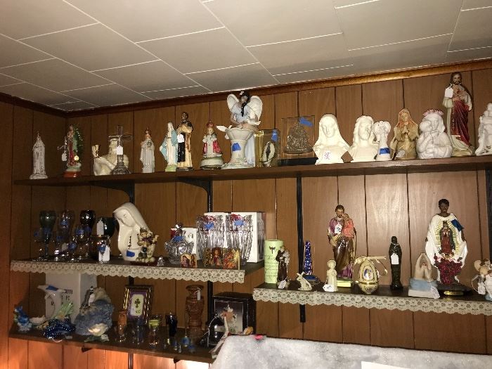 Many religious statues and items