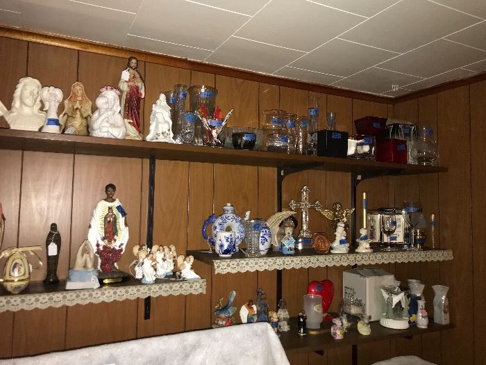 Many religious statues and items