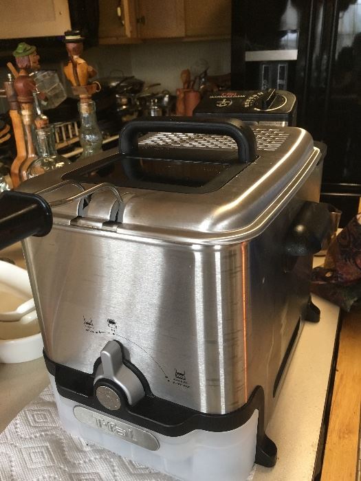 Deep fryer / there are 3 of these!  2 are new in box 