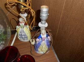 (1) lamp in great condition the other's hands are missing