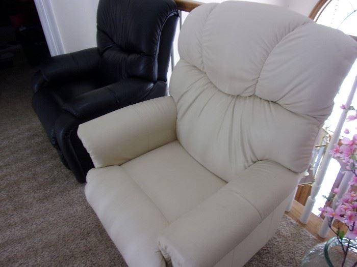 Pair of Leather La-Z-Boy black and cream/white rocker recliners