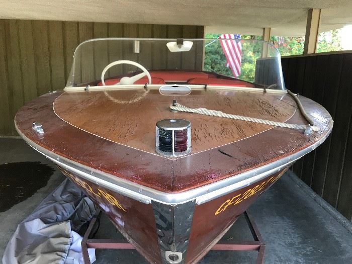 1960 Cavilier Chris Craft boat
refurbished in 1980, it's in comes with trailer and cover. sealed bid item