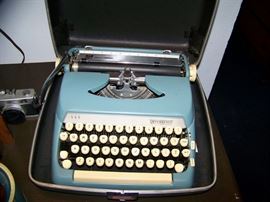Vintage Sterling Typewriter