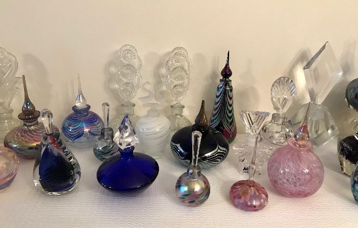 Art Glass & Crystal Perfume Bottles