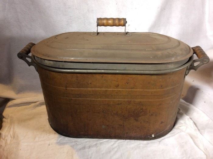 Copper lidded pot