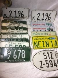 Old Idaho and Washington plates