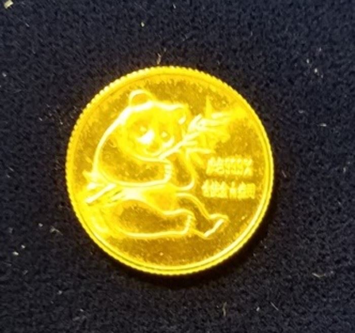 211 1982 gold Panda coin