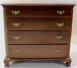 4 Drawer bracket foot chest