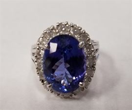 14KT Tanzanite & diamond ring App$12,275