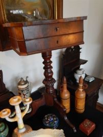 FLIP TOP SEWING STAND