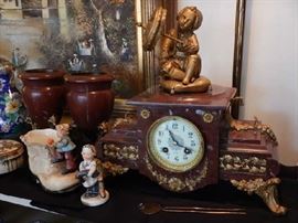 ORNATE MANTLE CLOCK