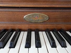 WURLITZER PIANO