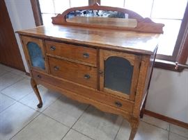 OAK SIDEBOARD WITH ETCHED GLASS PANELS