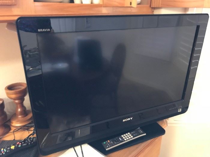 1 of 4 Nice TV's
