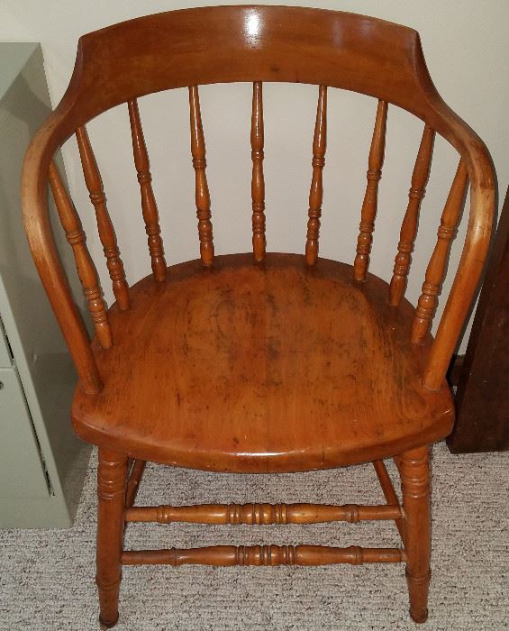 Vintage captain's chair