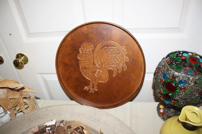 Wood rooster tray