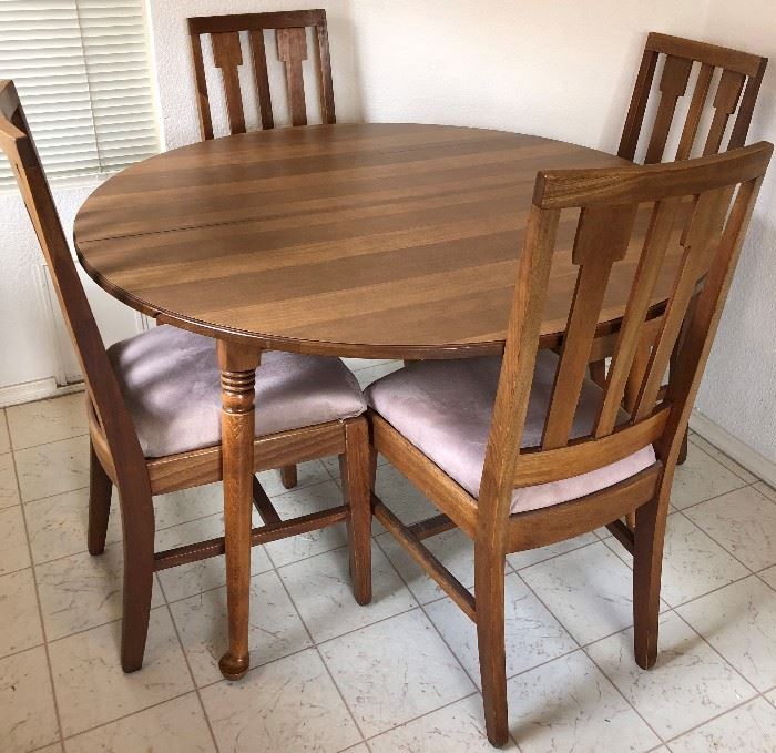 Great Dining Table w Dropleaf Sides and 4 Additional Leaves, (perfect for that small space and expands when friends stop by!) 4ea 1905 Chairs