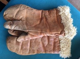 WW2 pilot gloves
