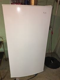 2-3 year old freezer