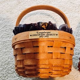 Longaberger basket in recognition of Discovery 7 mission