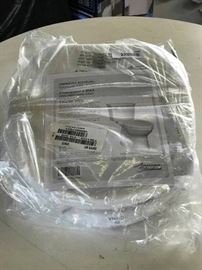 Lot of 2 white toilet seats.