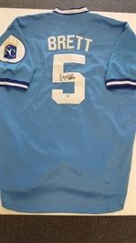 George Brett Autographed Kansas City Royals 1985 W ...