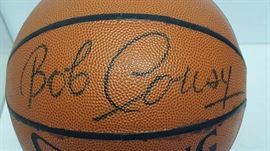 Bob Cousy Autographed Full Size Spalding Professio ...