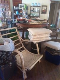 Vintage whiterattan chair comfy