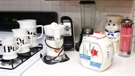 Vintage kitchen items