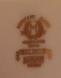 Noritake Goldkin China 12/7-pc Place Setting +++