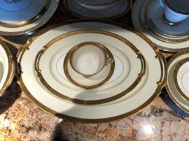 Noritake Goldkin China 12/7-pc Place Setting +++