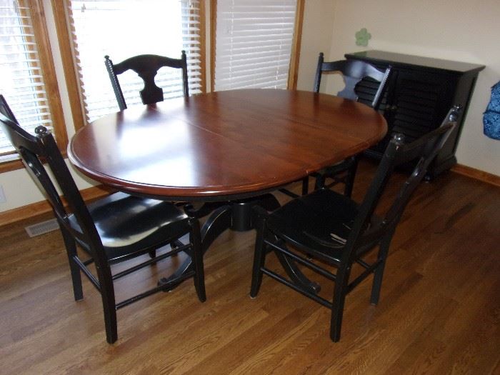 Nichols & Stone kitchen table and 4 chairs