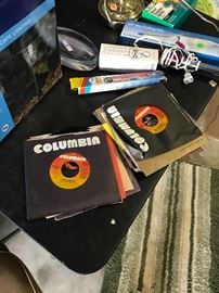 45's, also have top shelp LP records priced individually! 